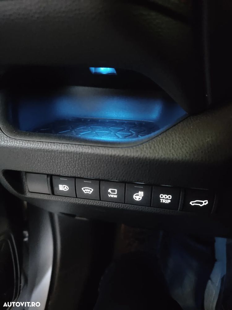 Toyota RAV4 2.5 PHEV VVT-iE 4x4 Style Bi-Tone - 9