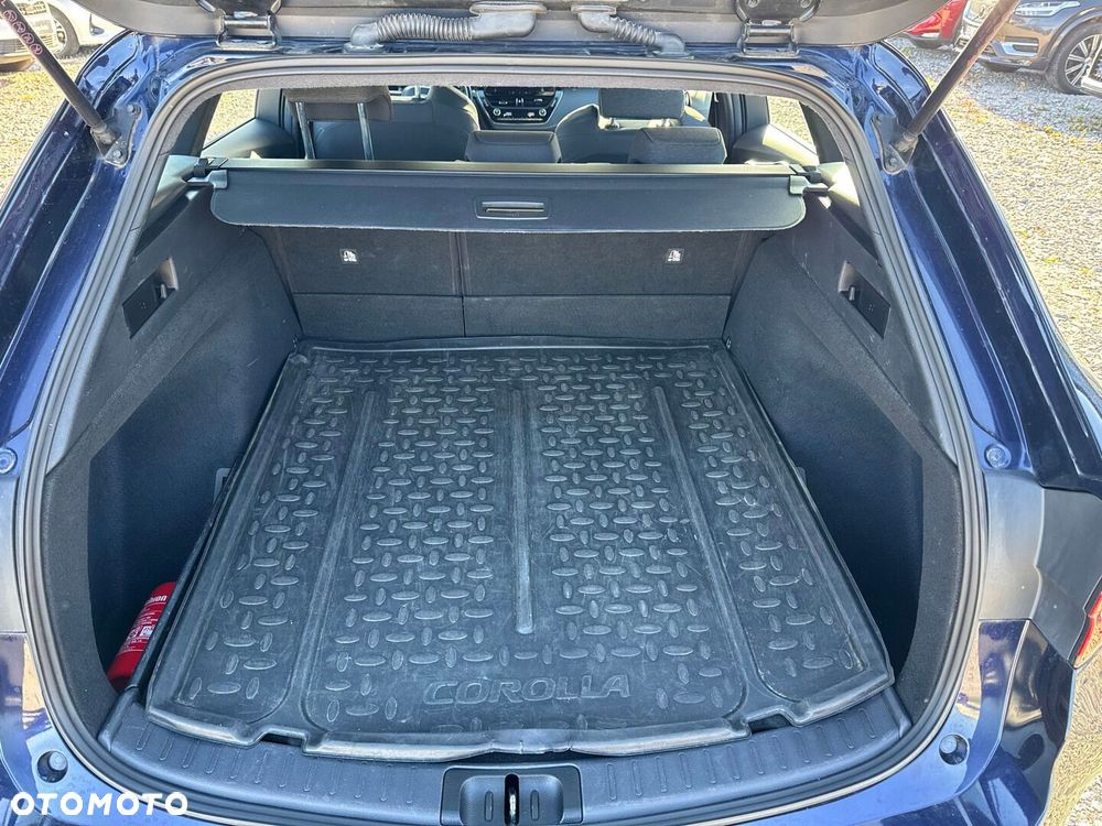 Toyota Corolla 1.8 Hybrid Comfort - 17