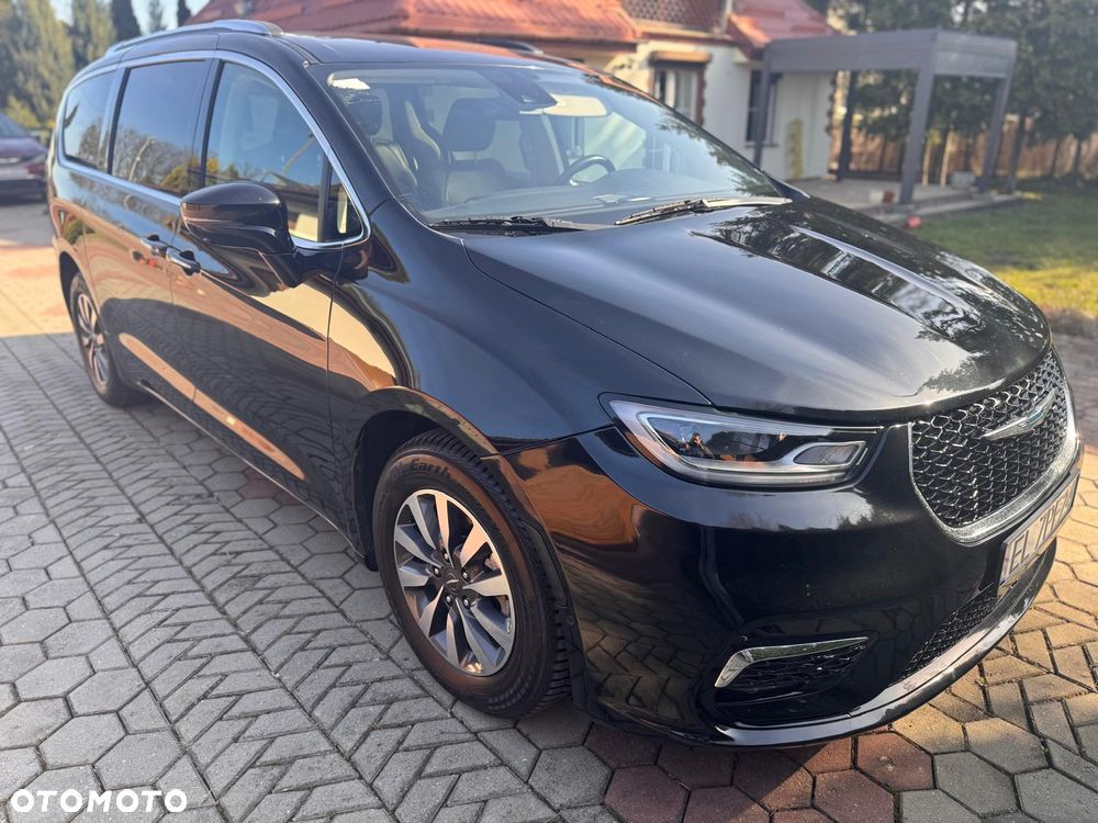 Chrysler Pacifica - 14