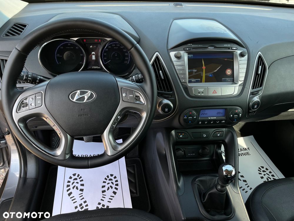 Hyundai ix35 1.7 CRDi 2WD blue Finale Silver - 9