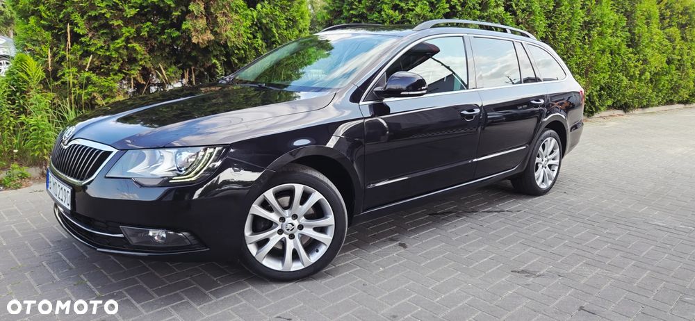 Skoda Superb 2.0 TDI 4x4 Elegance DSG - 4