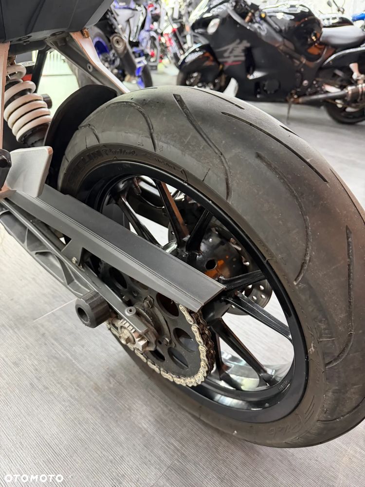 KTM Duke 125 - 25