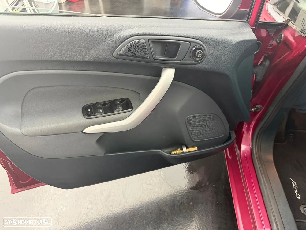 Ford Fiesta - 6