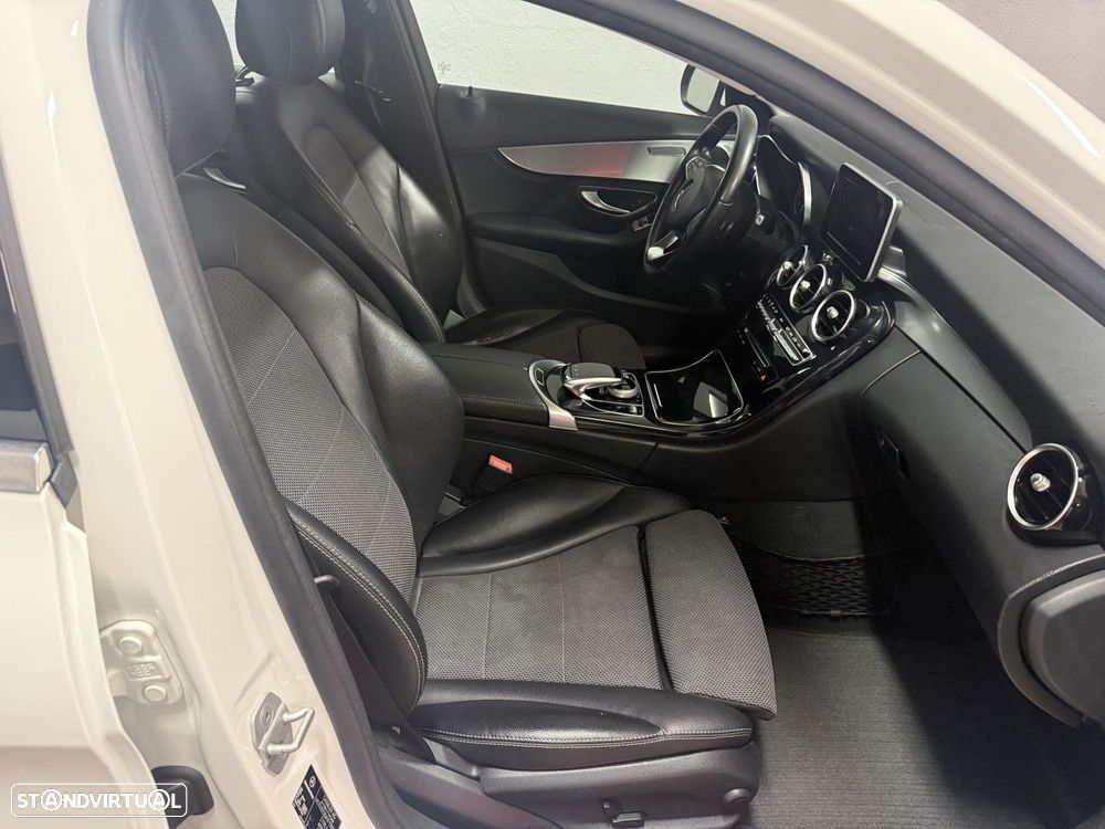 Mercedes-Benz C 220 (BlueTEC) d Station 7G-TRONIC Avantgarde — fotografia 8