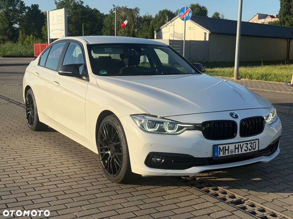 BMW Seria 3 318d Sport Line - 2