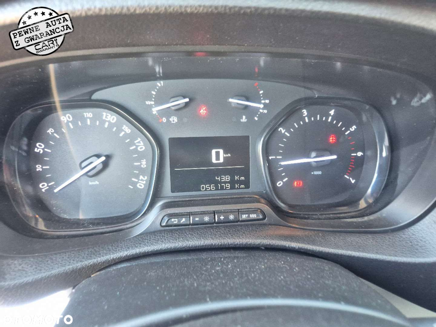 Opel VIVARO - 28