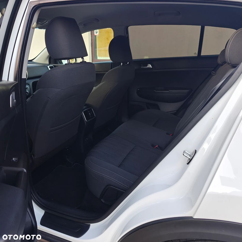 Kia Sportage 1.7 CRDI 2WD Attract - 14
