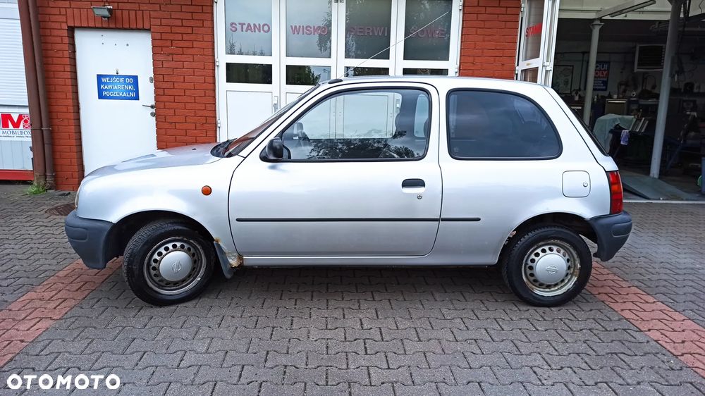 Nissan Micra 1.0 LX - 11