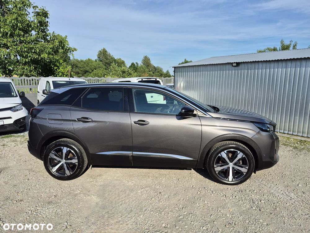 Peugeot 3008 1.2 PureTech Allure S&S EAT8 - 17