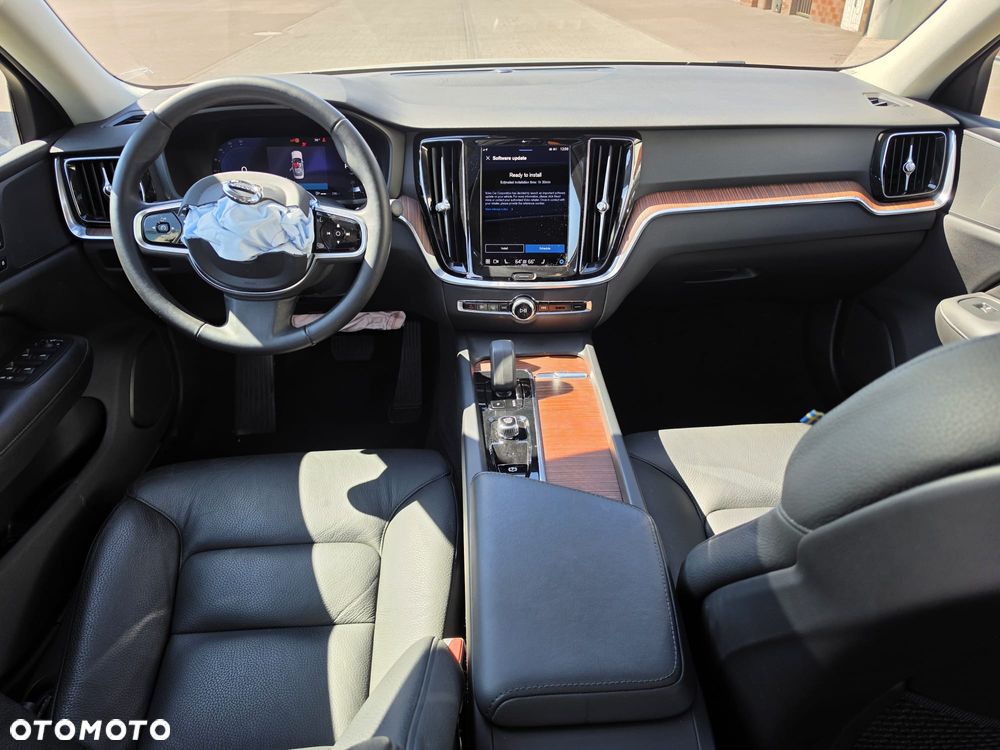 Volvo S60 T5 R-Design First Edition - 23