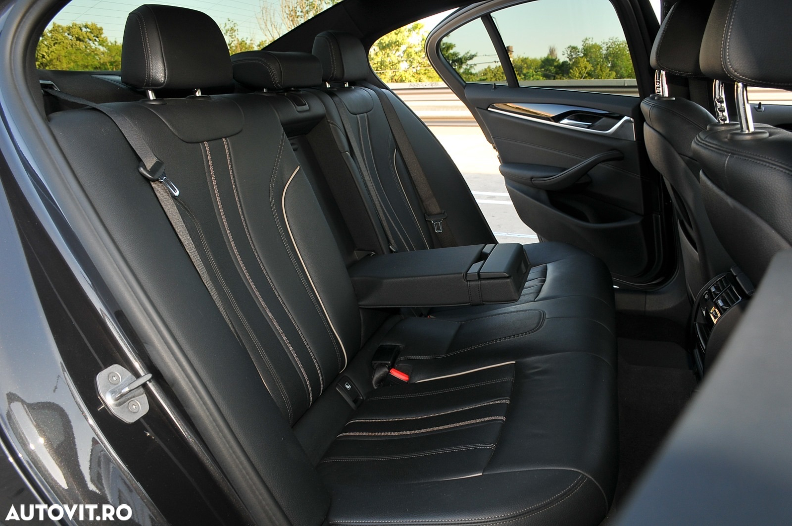 BMW Seria 5 520d AT MHEV - 12