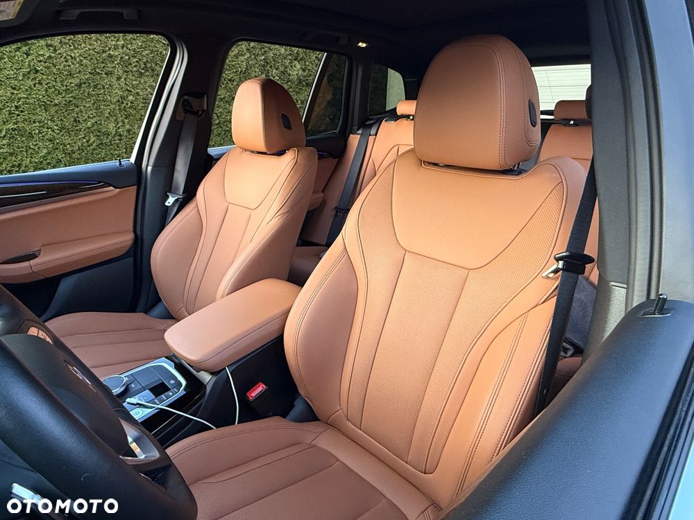 BMW X3 xDrive30i - 10