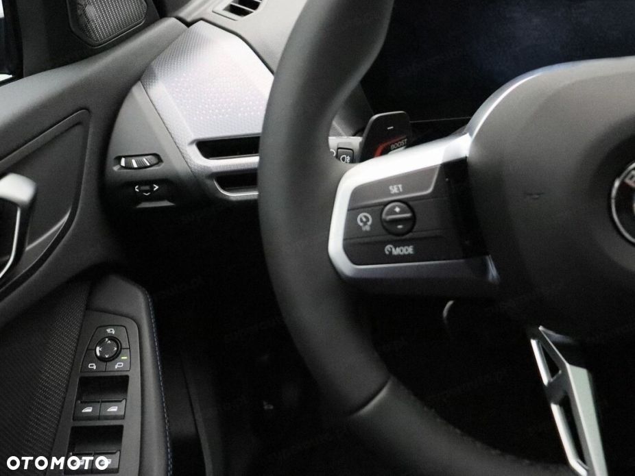 BMW Seria 1 120 mHEV - 7