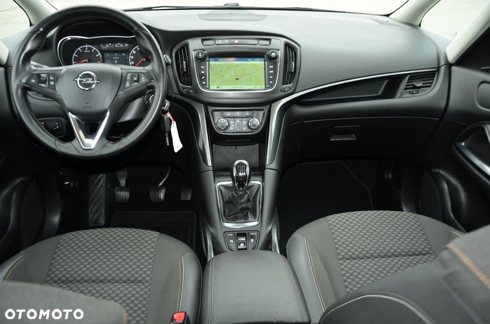 Opel Zafira 1.4 T Cosmo EU6 - 24