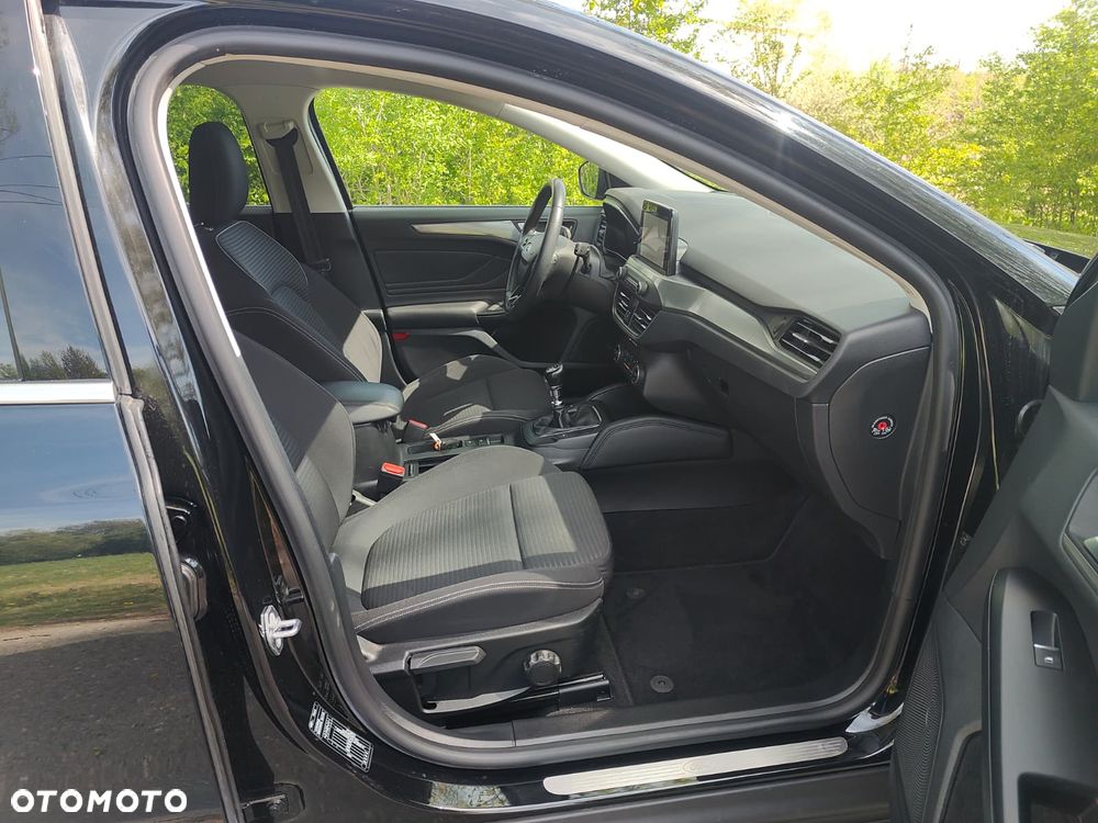 Ford Focus SW 1.0 EcoBoost Titanium - 26