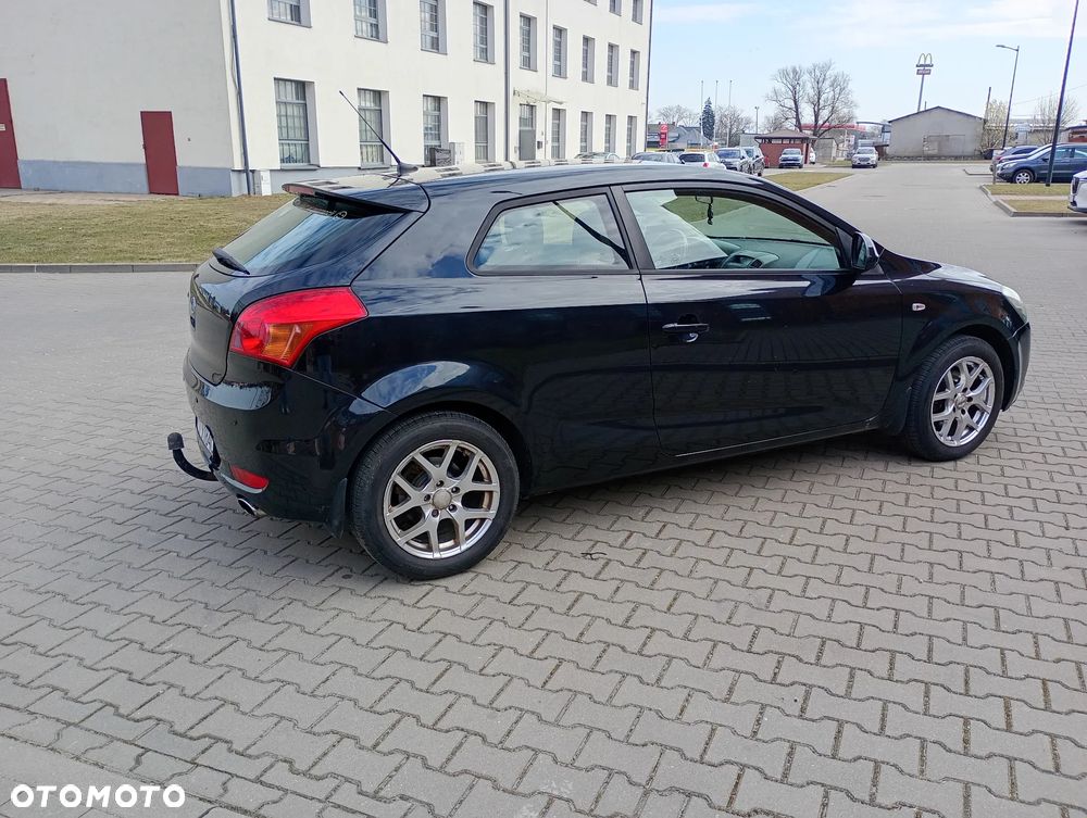Kia ProCeed - 9