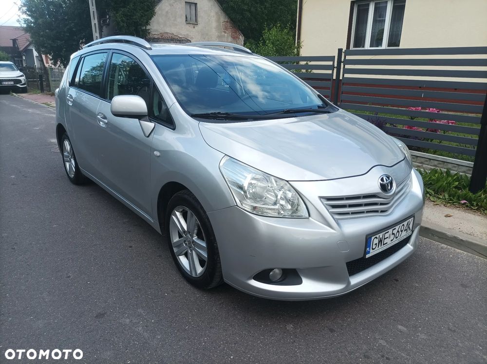 Toyota Verso 1.8 Premium EU5 MS - 8