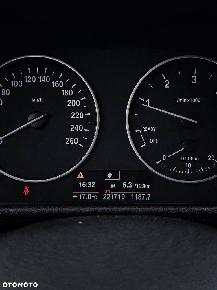 BMW Seria 3 318d Modern Line - 9