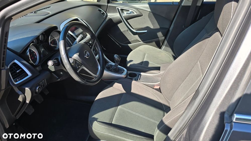 Opel Astra 1.4 Turbo Innovation - 17