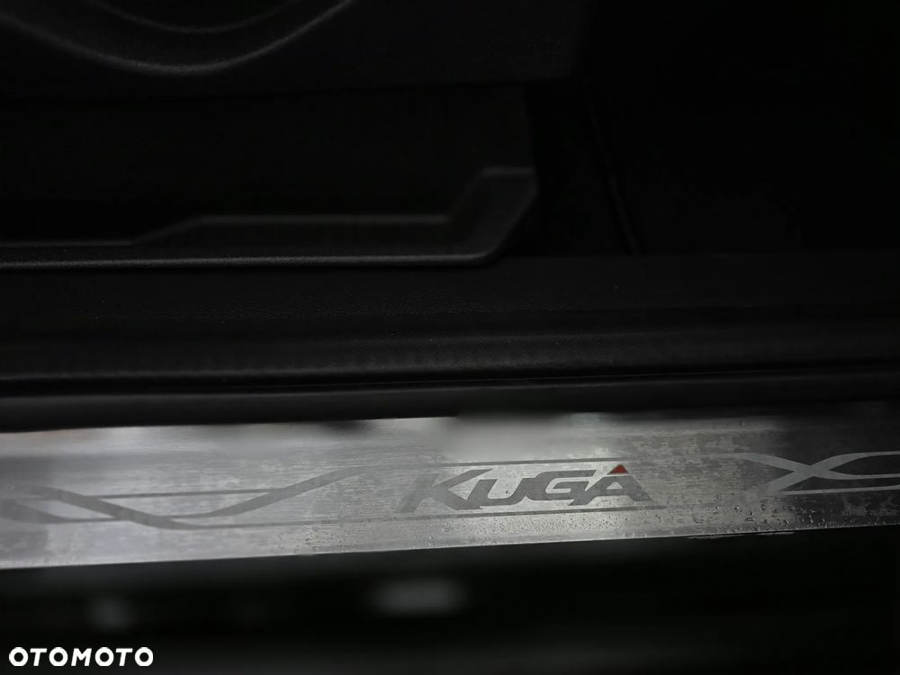 Ford Kuga - 29