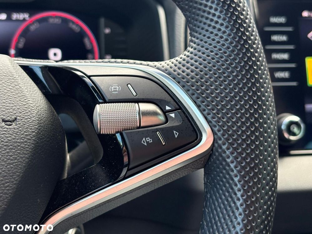 Skoda Karoq 1.5 TSI ACT Sportline DSG - 24
