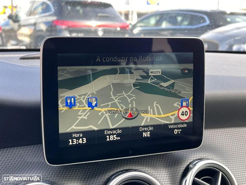 Mercedes-Benz GLA 180 d Urban - 17