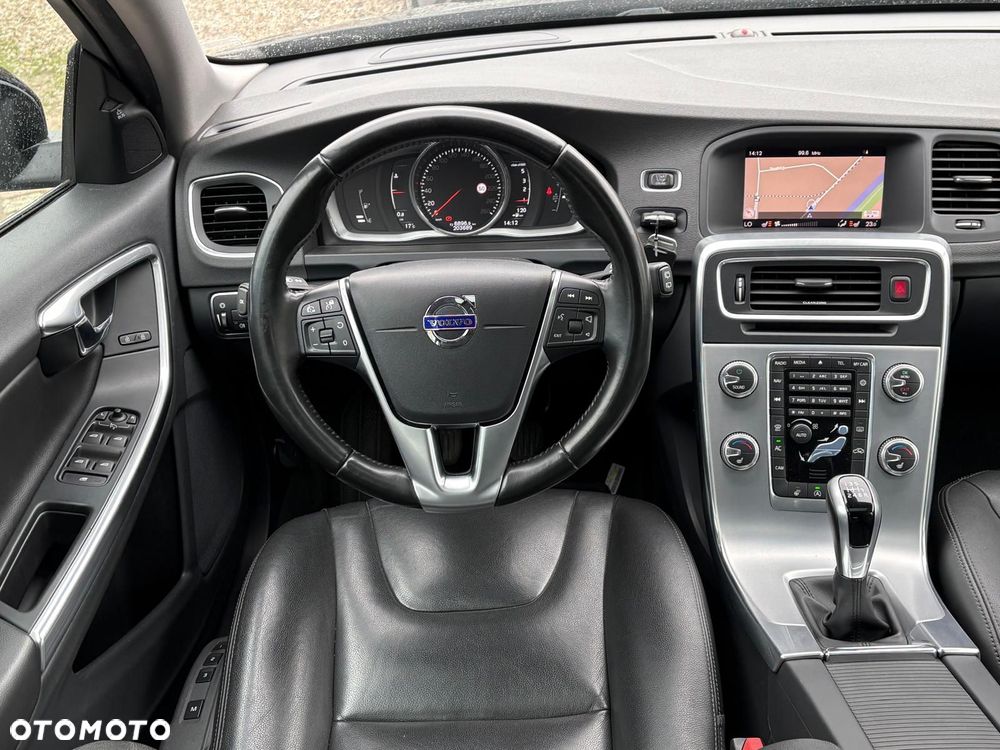 Volvo V60 D3 Summum - 6
