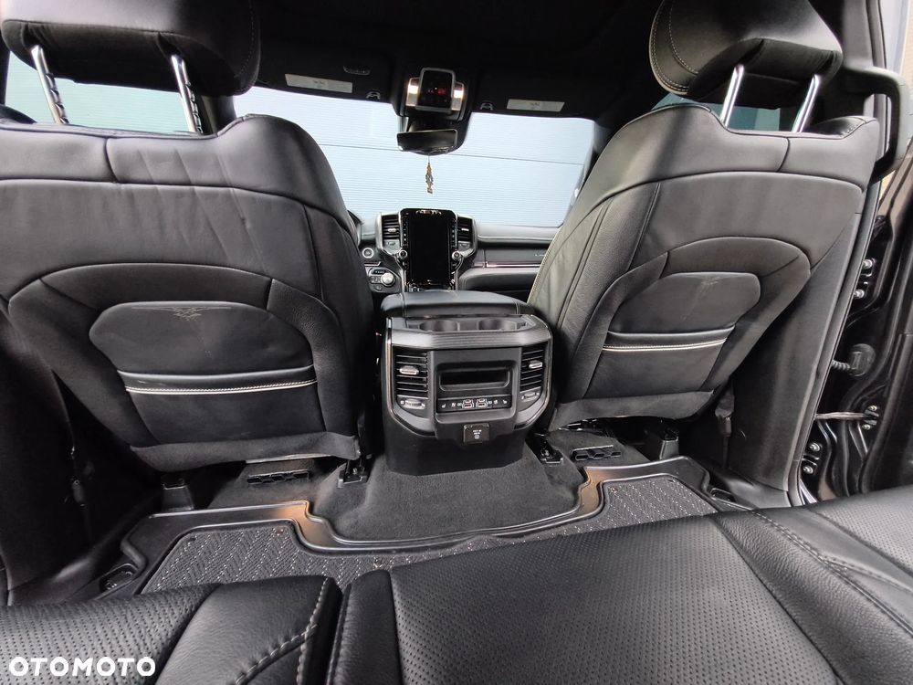 RAM 1500 Crew Cab Limited - 34