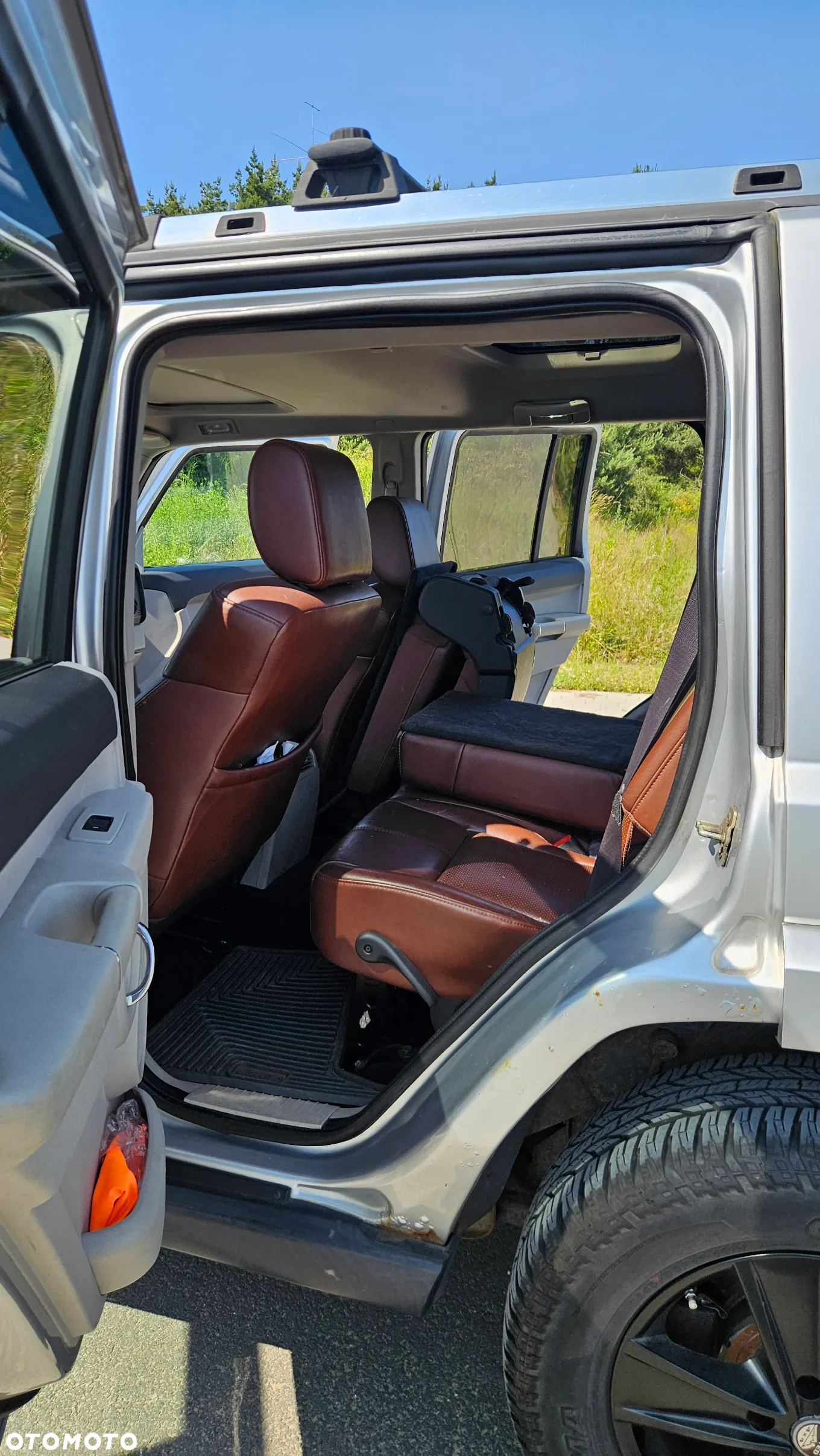 Jeep Commander 5.7 V8 Limited - 15