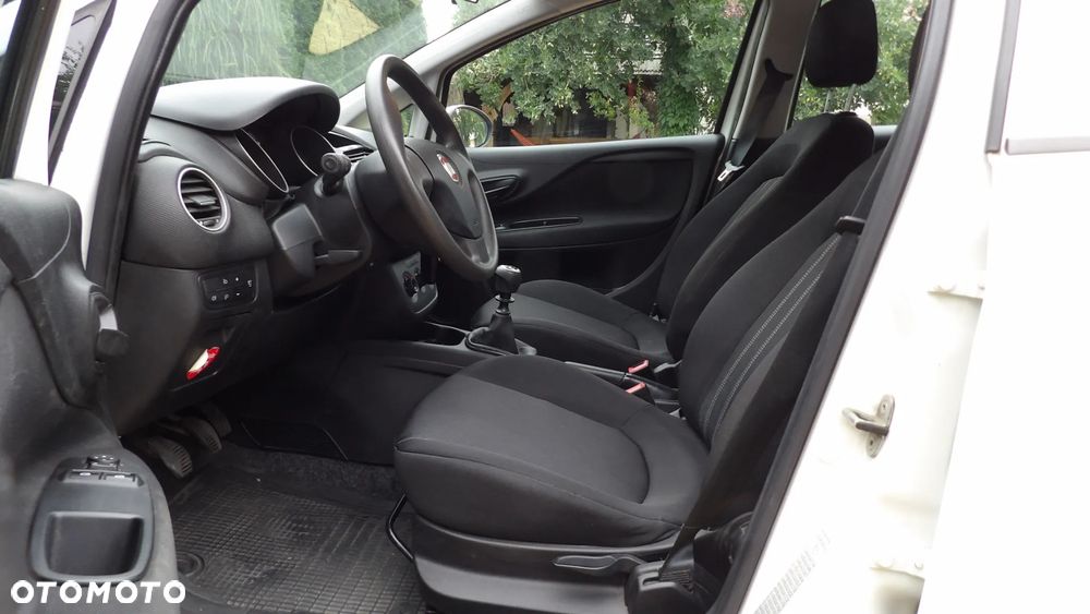 Fiat Punto - 10