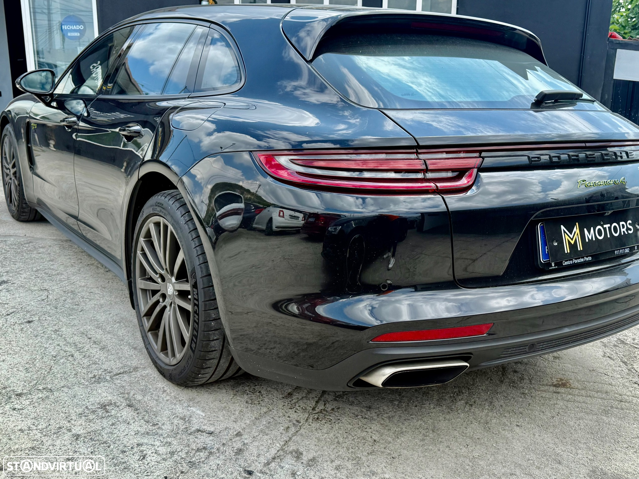 Porsche Panamera Sport Turismo 4 E-Hybrid 10 Years Edition - 13