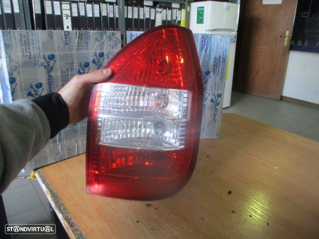 Farol Tras STOP2332 OPEL ZAFIRA 2003 DRT YORKA OPEL ZAFIRA A 2004 2.2Dti 117Cv 5P CINZA DRT YORKA OPEL ZAFIRA A 2003 2.2DTI 125CV 5P CINZA - 1