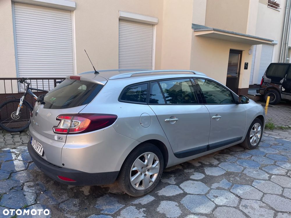 Renault Megane 1.5 dCi Authentique - 6