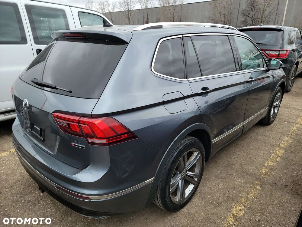 Volkswagen Tiguan - 4