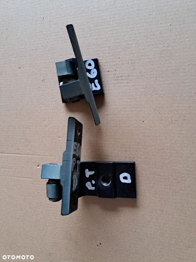 ZAWIAS ZAWIASY DRZWI BMW E60 M61 - 5