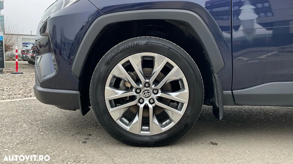 Toyota RAV4 - 9