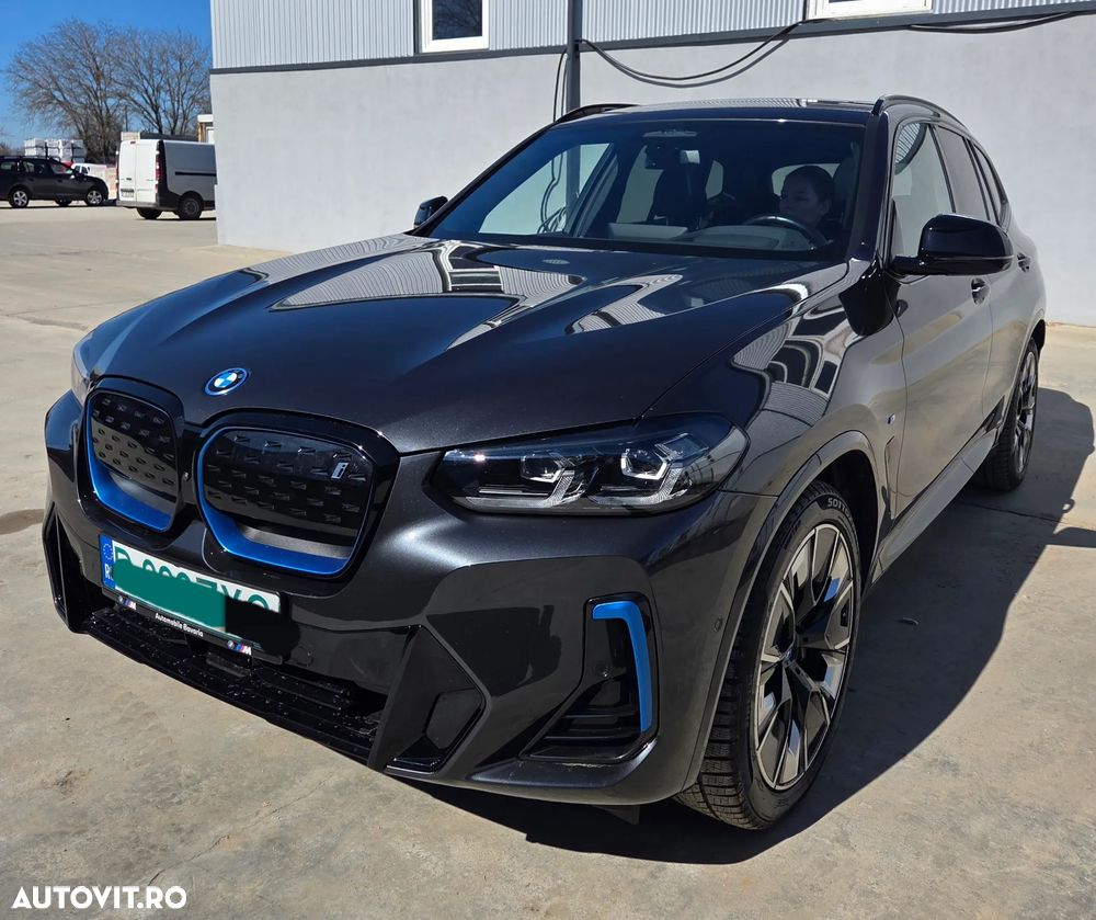 BMW iX3 - 2