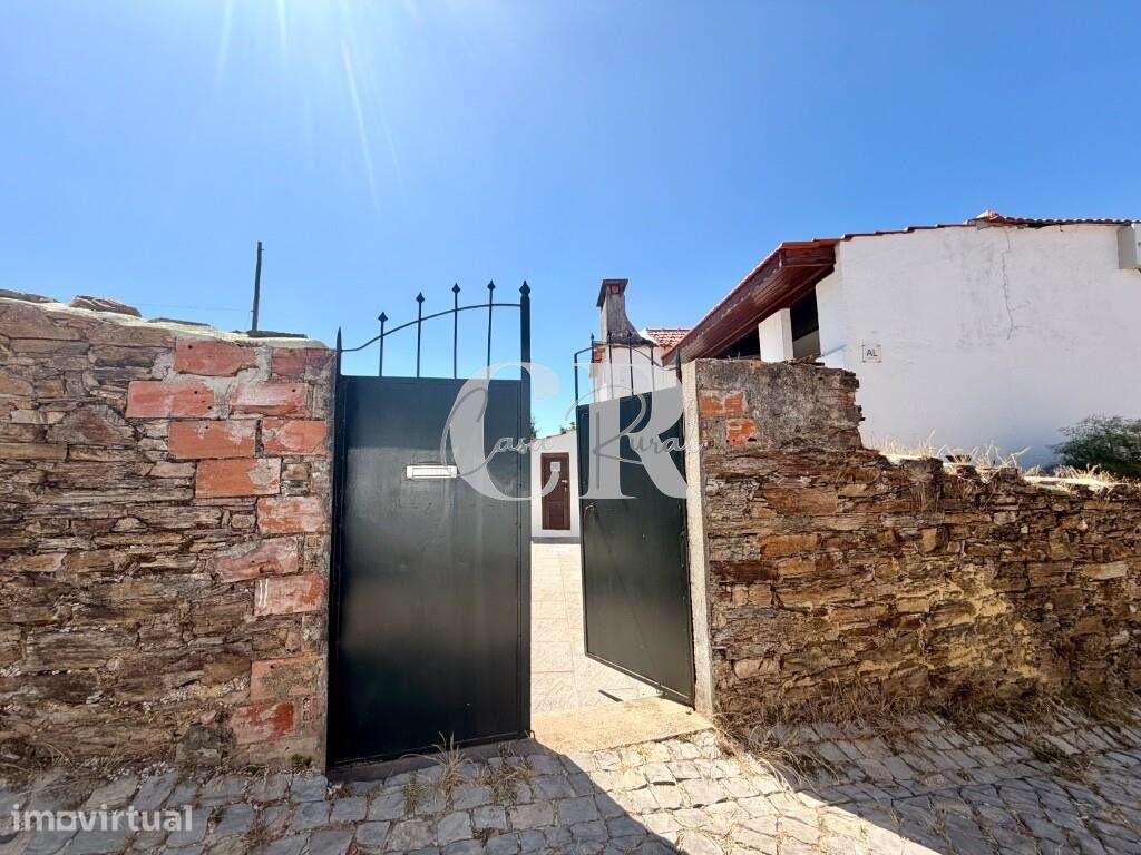 Moradia Renovada pronta a habitar, com terreno a cerca de  8kms do cen - Grande imagem: 3/60