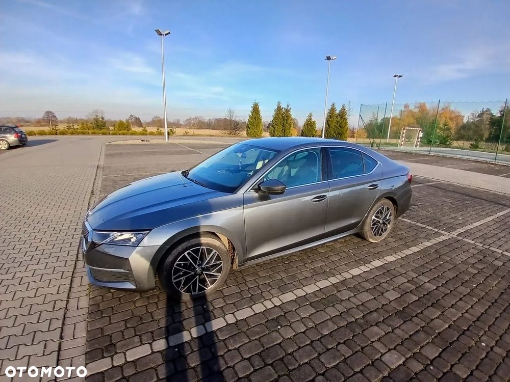 Skoda Octavia 2.0 TDI Selection DSG - 1