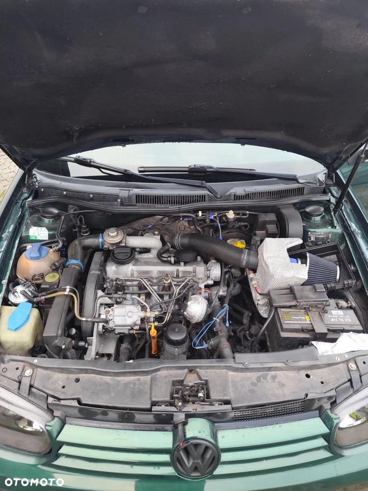 Volkswagen Golf 1.9 TDI Comfortline - 6