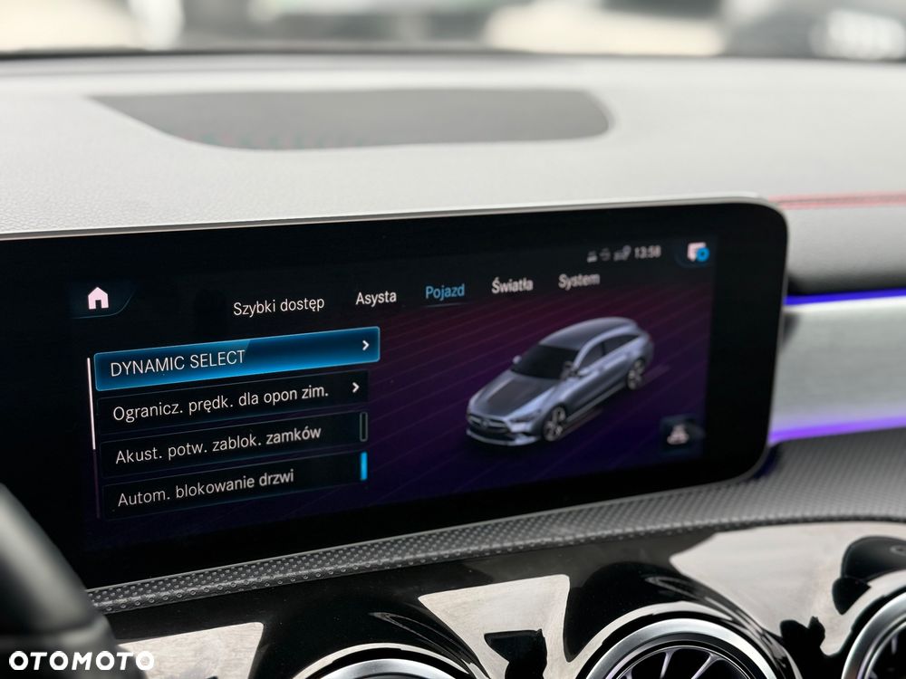 Mercedes-Benz CLA 200 7G-DCT AMG Line - 28