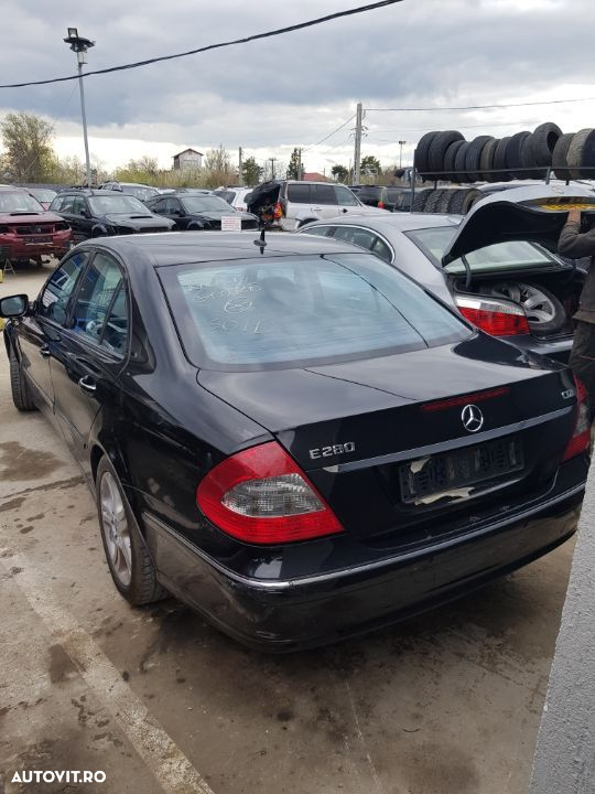 Dezmembrez mercedes w211 E280cdi fabricatie 2007 - 4