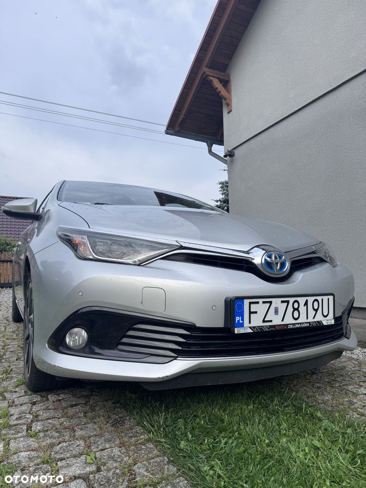 Toyota Auris Hybrid 135 Comfort - 17