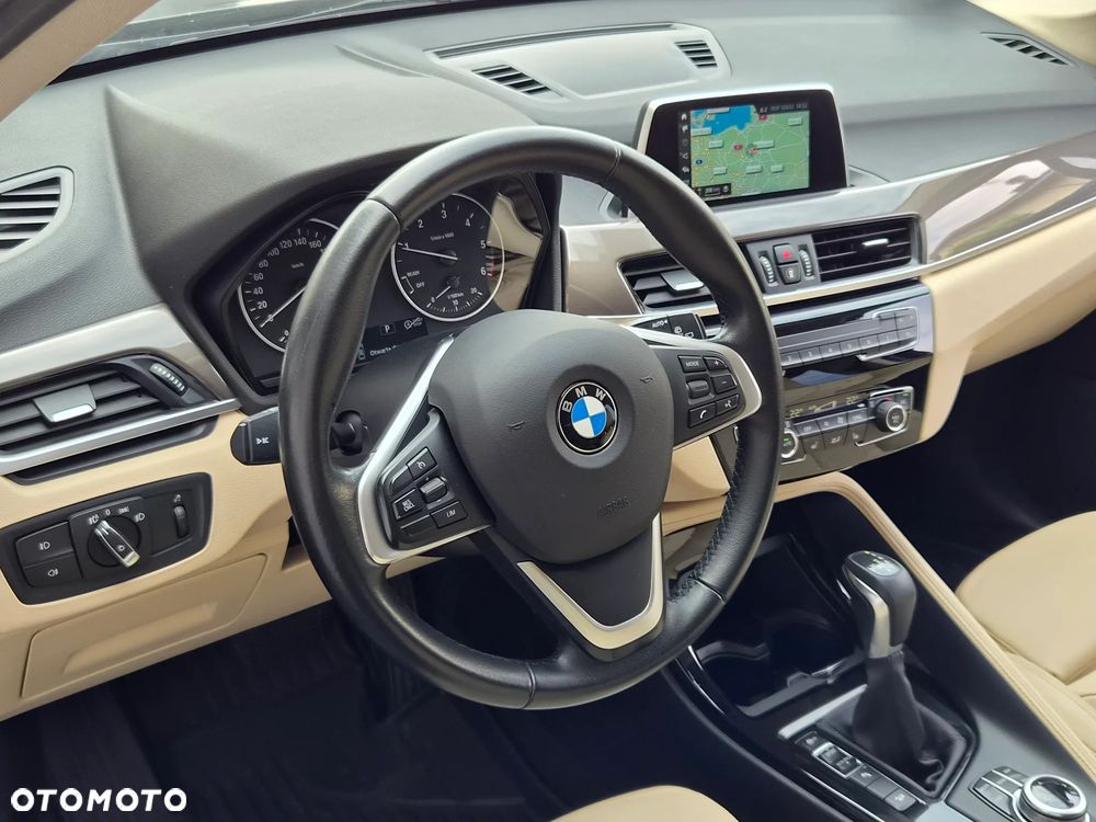BMW X1 xDrive18d xLine sport - 17