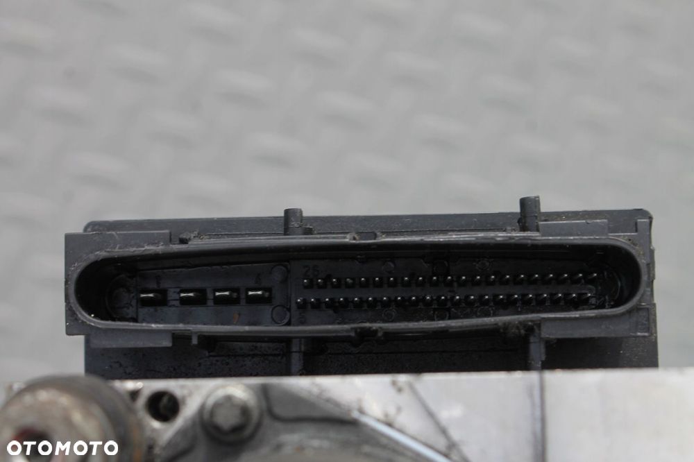 POMPA STEROWNIK ABS TOYOTA VERSO 09-18 - 10