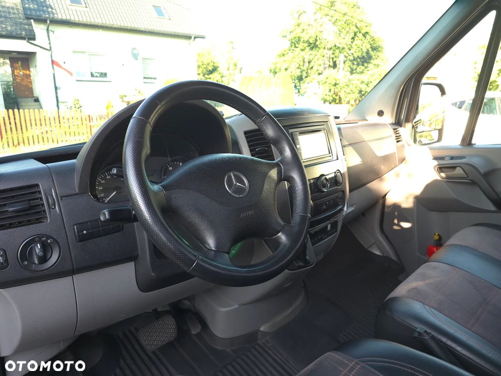 Mercedes-Benz Sprinter - 18