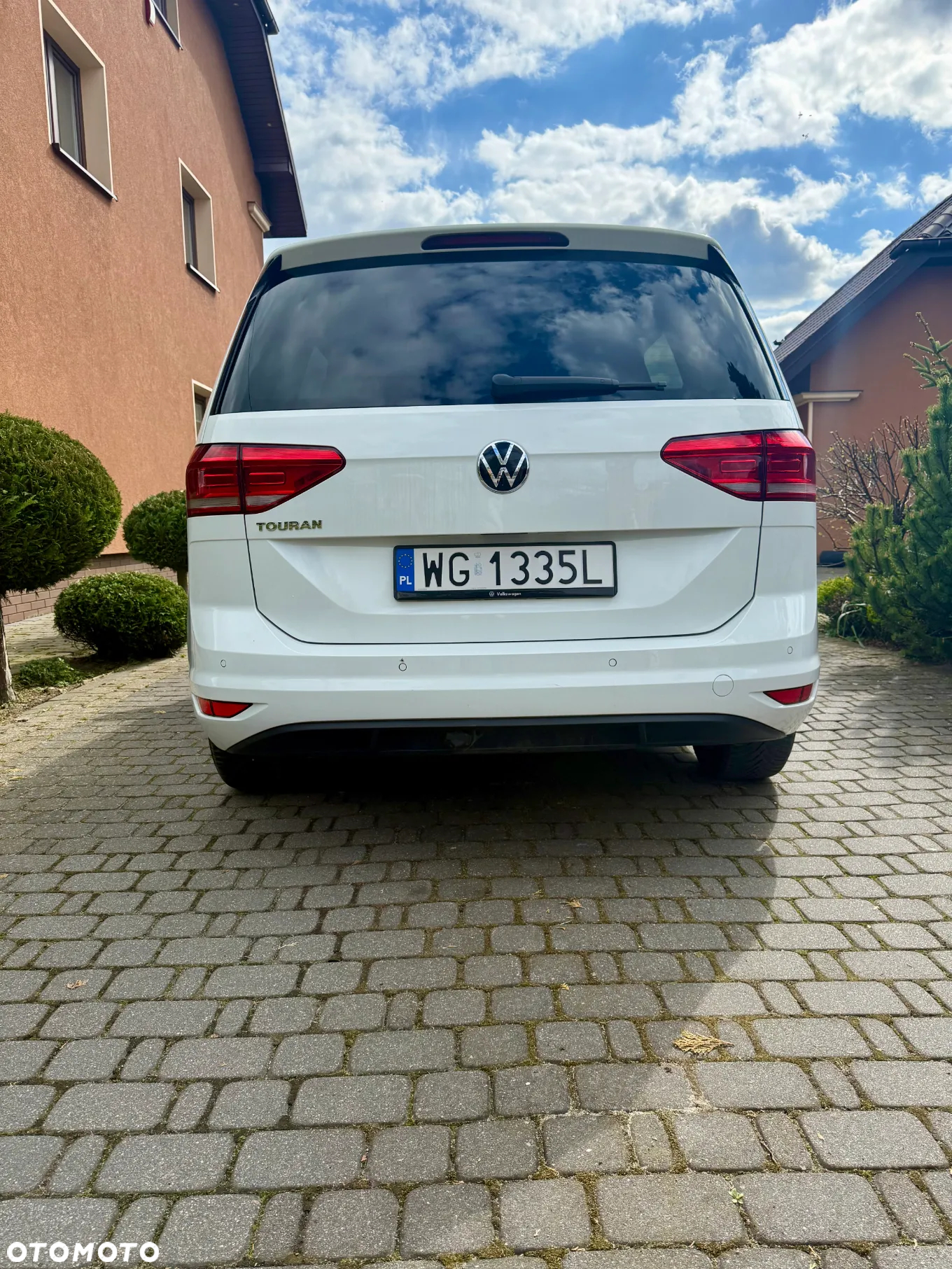 Volkswagen Touran - 9