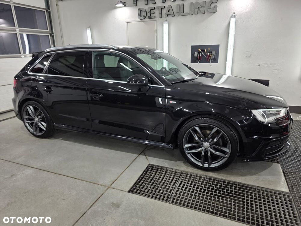 Audi A3 Sportback 2.0 TDI S tronic S line Sportpaket - 19