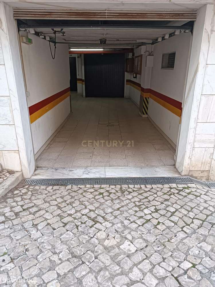 Garagem Box em Agualva - Cacém - Grande imagem: 4/6