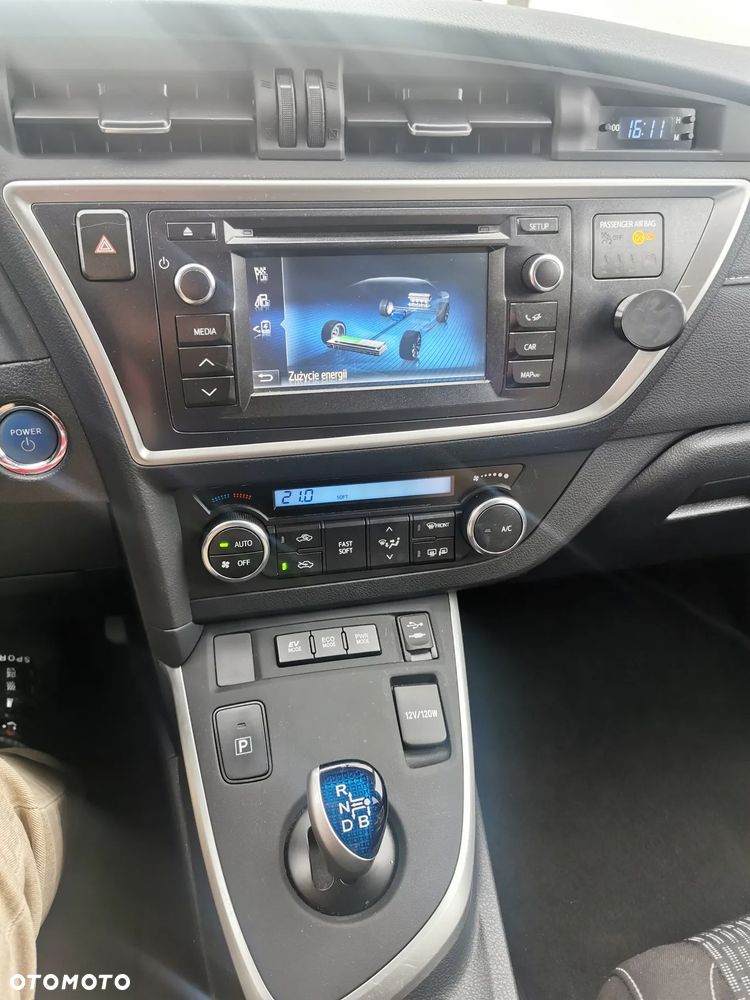 Toyota Auris - 11